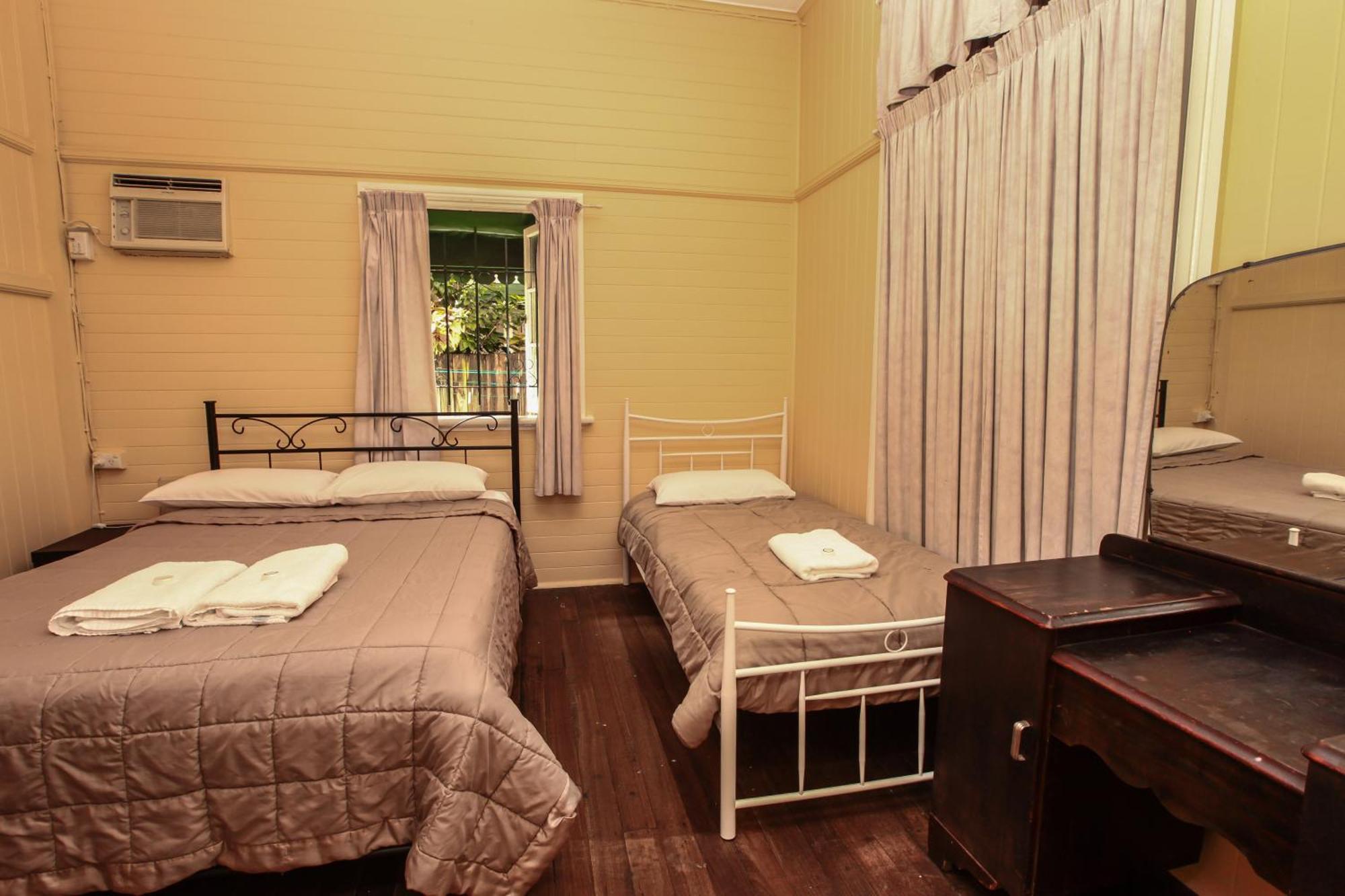 Ryan'S Rest Boutique Accommodation Cairns Kamer foto